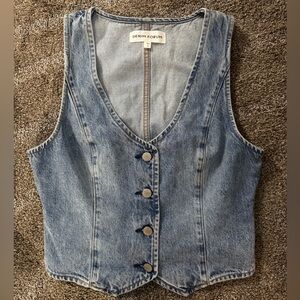 Aritzia 90s Mia Denim Vest Size Medium